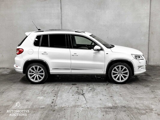 Volkswagen Tiguan R-Line 2.0 TSI Sport&Style 4Motion 200PS 2010, ZB-669-H