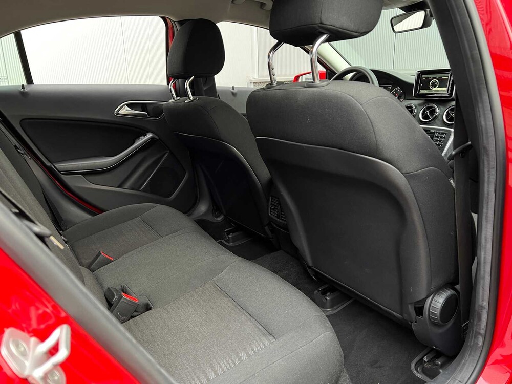 Mercedes-Benz A180 Leasing Edition Ambition A-Klasse 122PS 2014, NZ-817-H