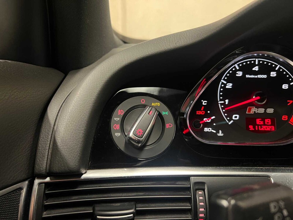 Audi RS6 Limousine 5.0 V10 Quattro 580PS 2010