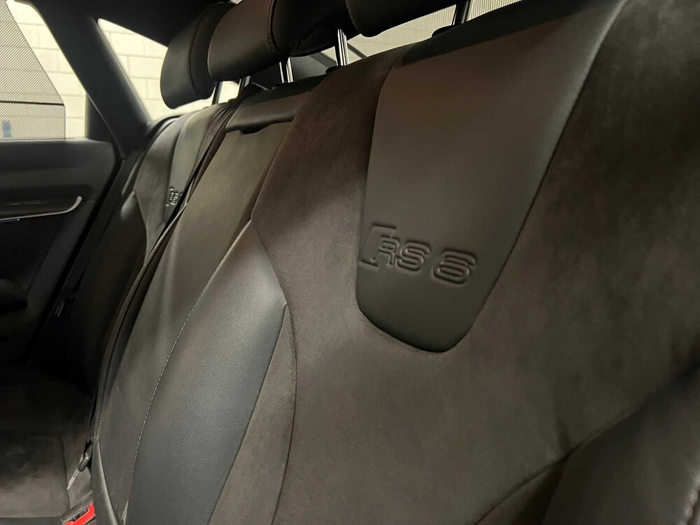 Audi RS6 Limousine 5.0 V10 Quattro 580PS 2010