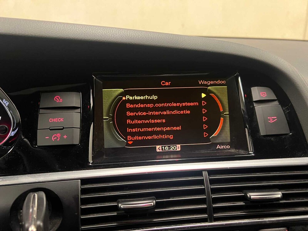 Audi RS6 Limousine 5.0 V10 Quattro 580PS 2010