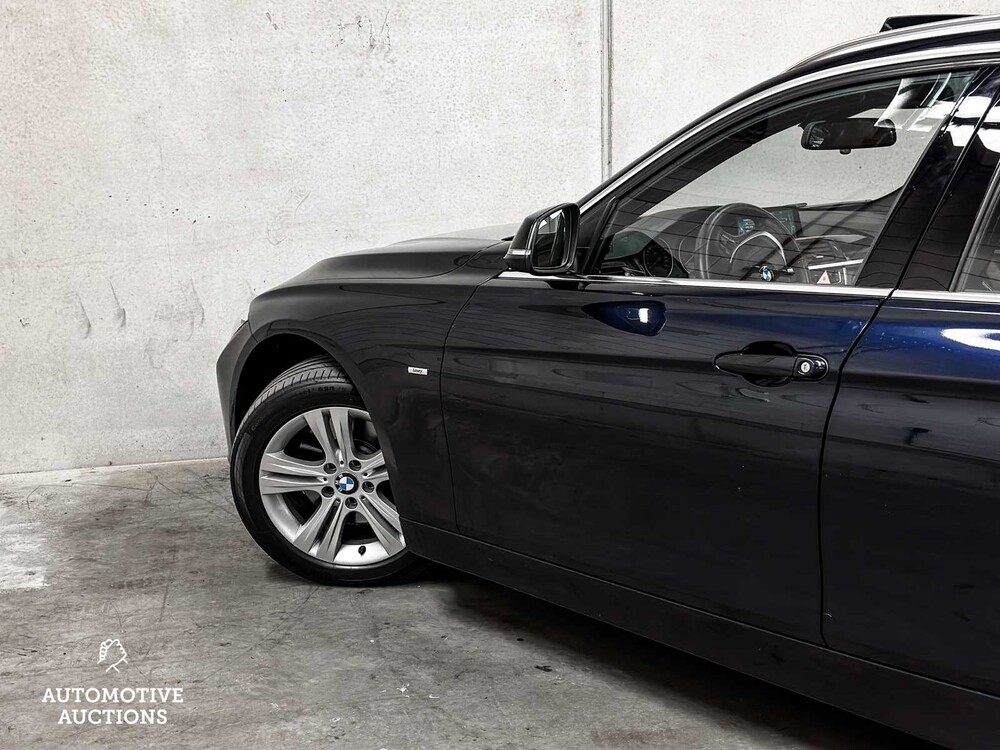 BMW 328i Touring High Executive F31 245PS 2013 3er, 1-STF-25