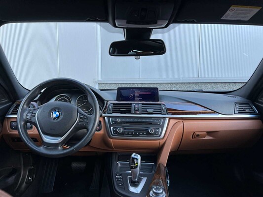 BMW 328i Touring High Executive F31 245pk 2013 3-serie, 1-STF-25