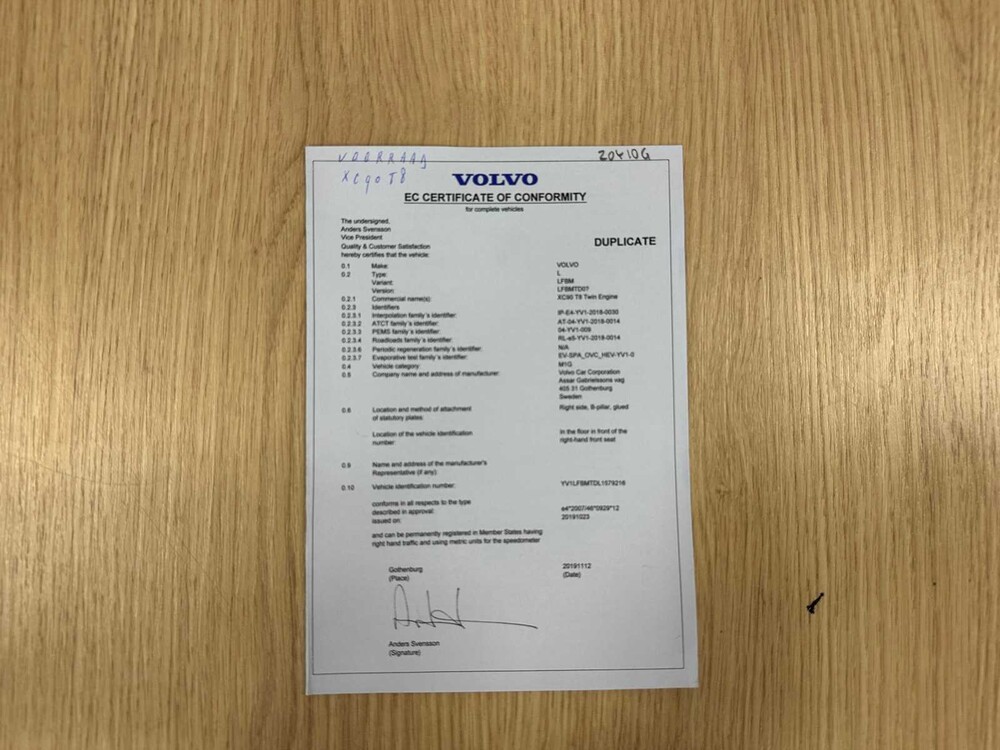 Volvo XC90 R-Design 2.0 T8 Twin Engine AWD Beschriftung Intro Edition 407PS 2019 Plug-In Hybrid, K-918-BH