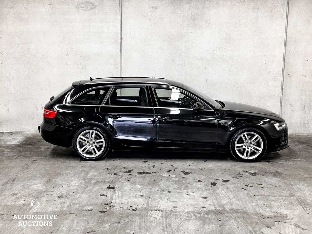 Audi A4 Avant 2.0 TDI Ultra Advance 136PS 2015 -orig. NL-, HL-711-X