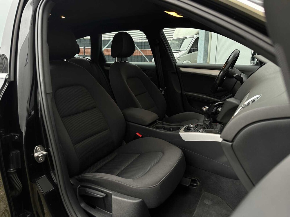 Audi A4 Avant 2.0 TDI Ultra Advance 136PS 2015 -orig. NL-, HL-711-X