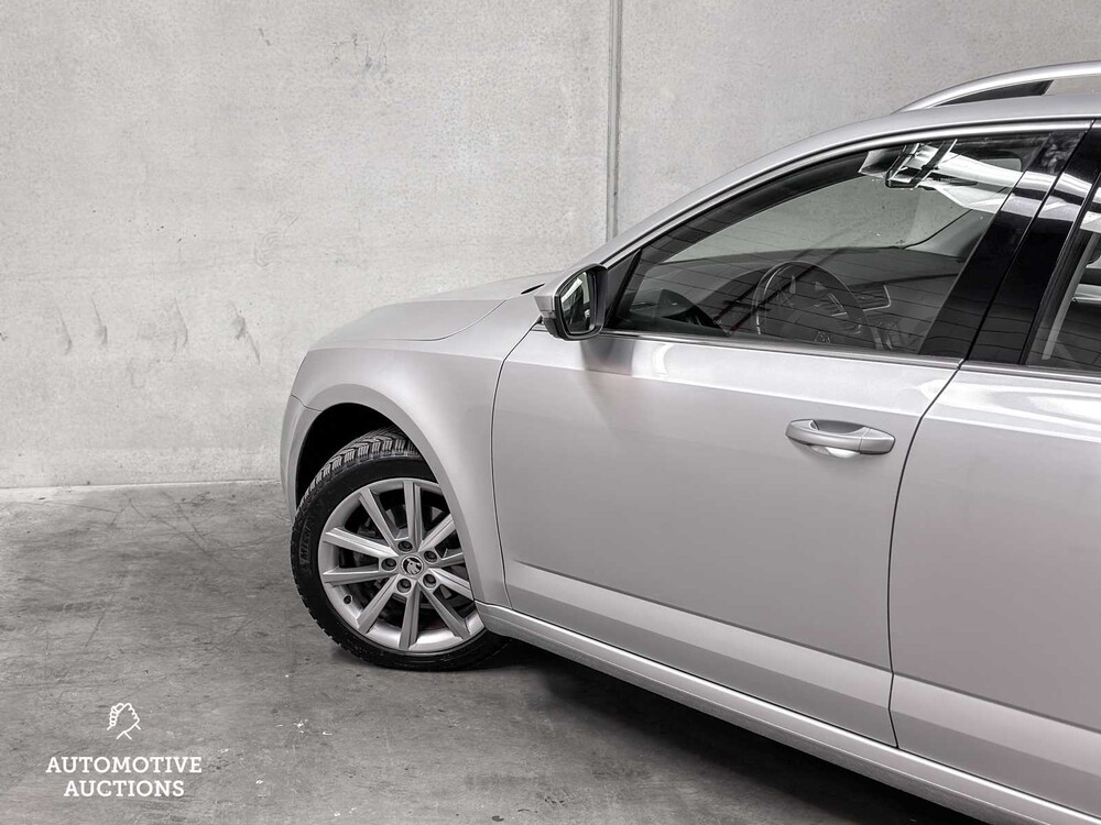 Skoda Octavia Combi 1.6 TDI Greentech Ambition Businessline 105PS 2015 -Orig. DE-, 6-ZHS-77