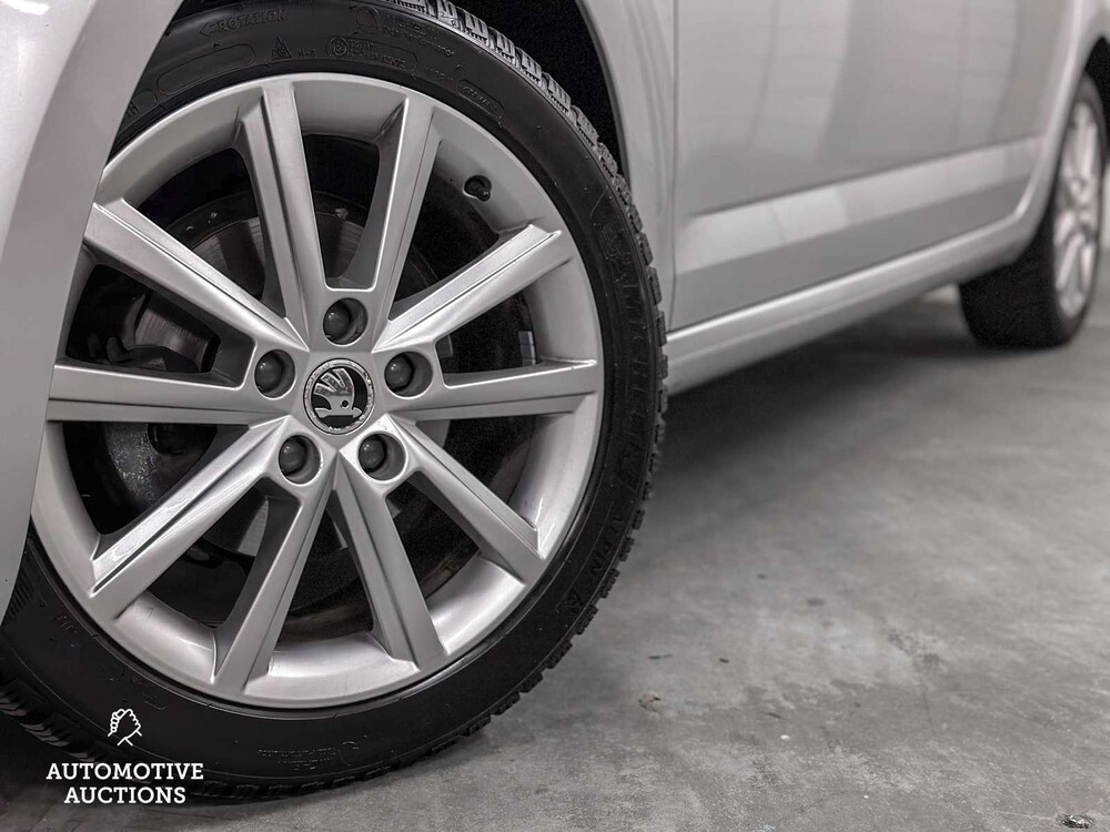 Skoda Octavia Combi 1.6 TDI Greentech Ambition Businessline 105PS 2015 -Orig. DE-, 6-ZHS-77