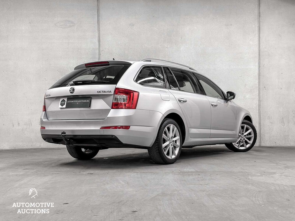 Skoda Octavia Combi 1.6 TDI Greentech Ambition Businessline 105PS 2015 -Orig. DE-, 6-ZHS-77