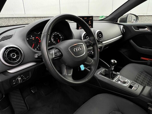 Audi A3 Sportback 1.6 TDI Ultra Edition 110PS 2013 -Orig. GB-, 9-TBL-15