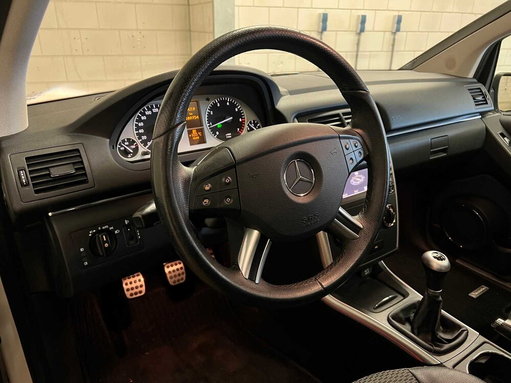 Mercedes-Benz B180 BlueEFFICIENCY Business CLass B-Klasse 116PS 2010 ORIG-GB, 16-LTH-9