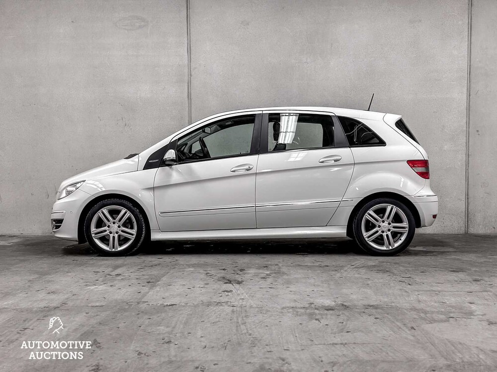 Mercedes-Benz B180 BlueEFFICIENCY Business CLass B-Klasse 116PS 2010 ORIG-GB, 16-LTH-9