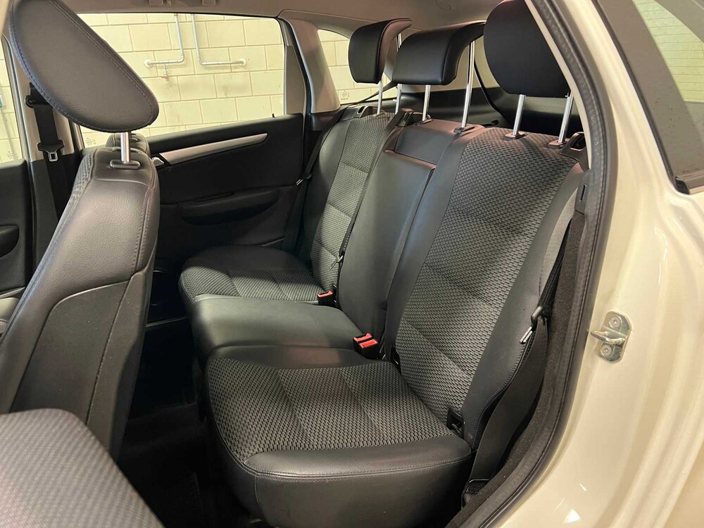 Mercedes-Benz B180 BlueEFFICIENCY Business CLass B-Klasse 116PS 2010 ORIG-GB, 16-LTH-9