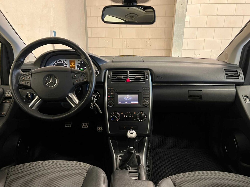 Mercedes-Benz B180 BlueEFFICIENCY Business CLass B-Klasse 116PS 2010 ORIG-GB, 16-LTH-9