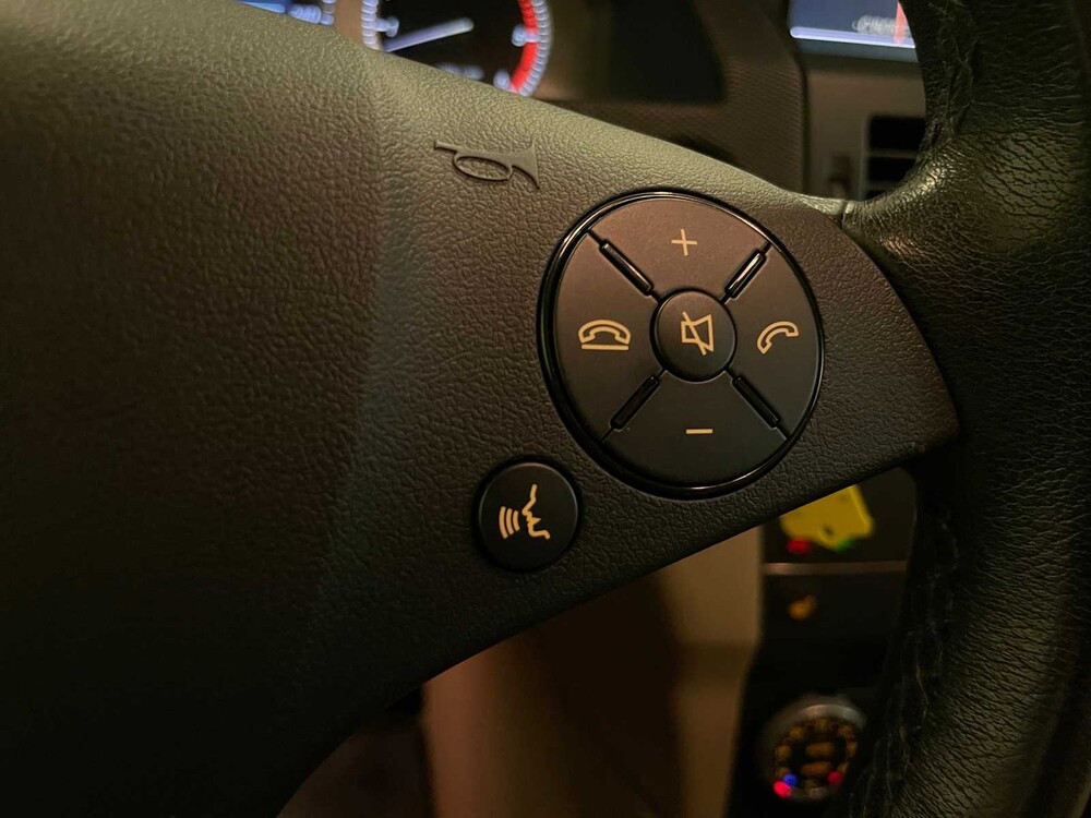 Mercedes-Benz GLK320 CDI 4Matic First Edition 224PS 2009 GLK-Klasse, 64-TVN-4