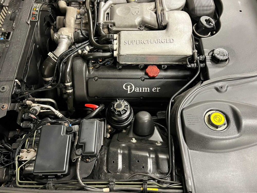Daimler Super V8 4.0 363hp 1998, SZ-GX-55