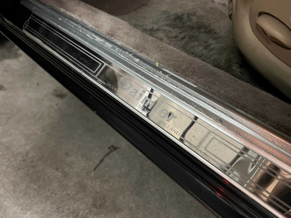 Daimler Super V8 4.0 363hp 1998, SZ-GX-55