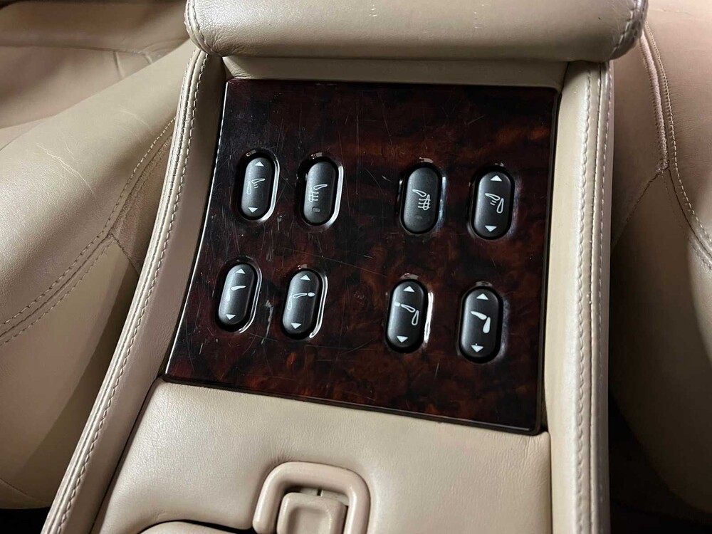 Daimler Super V8 4.0 363hp 1998, SZ-GX-55