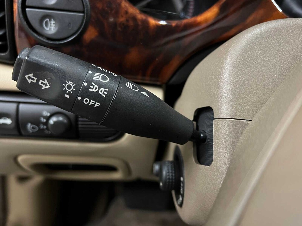 Daimler Super V8 4.0 363hp 1998, SZ-GX-55