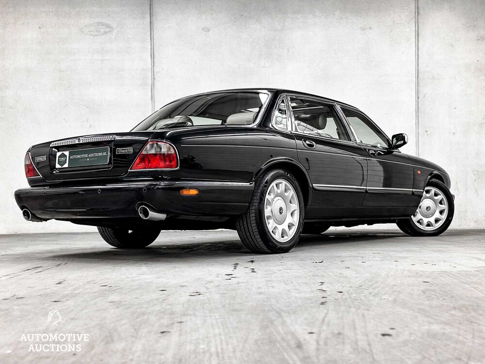 Daimler Super V8 4.0 363hp 1998, SZ-GX-55