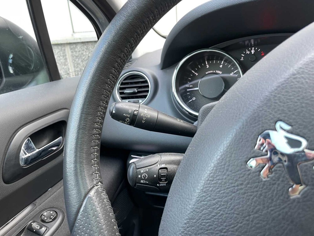 Peugeot 3008 GT 1.6 THP 156PS 2012 -Orig. NL-, 56-TKX-4