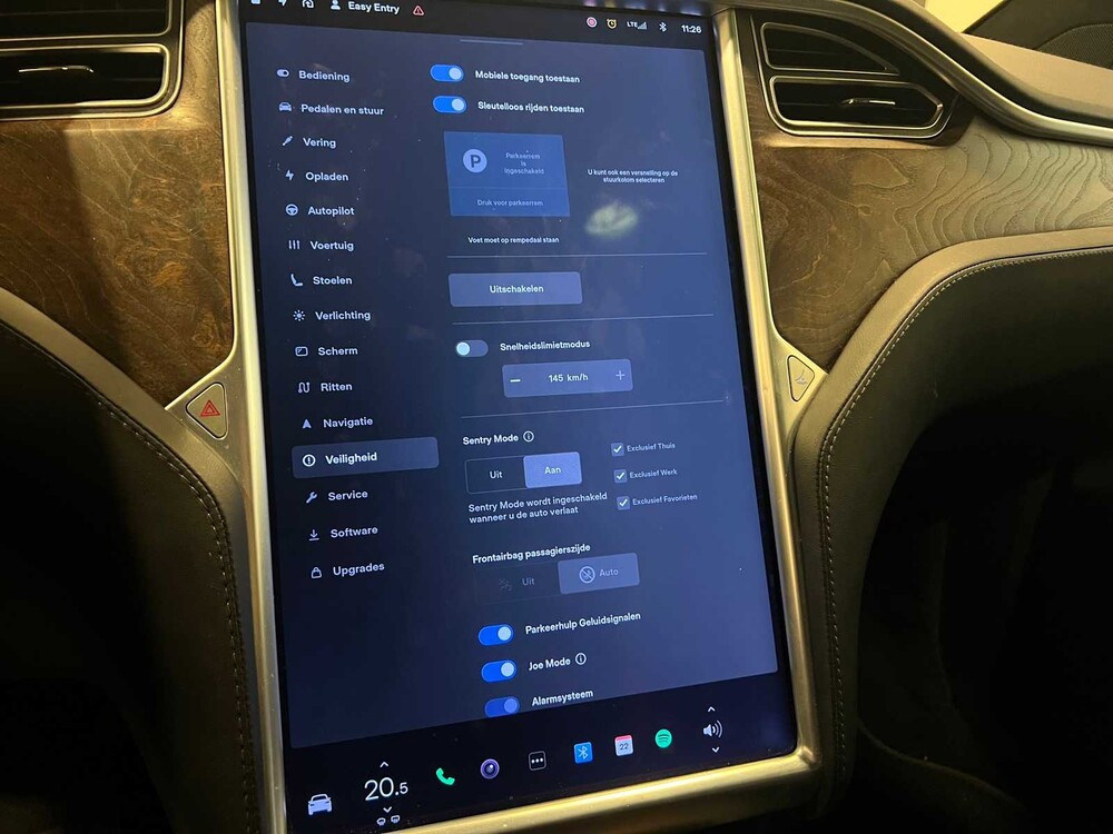 Tesla Model X 75d 6-Sitzer 333PS 2017 -Orig. NL-, PT-595-K