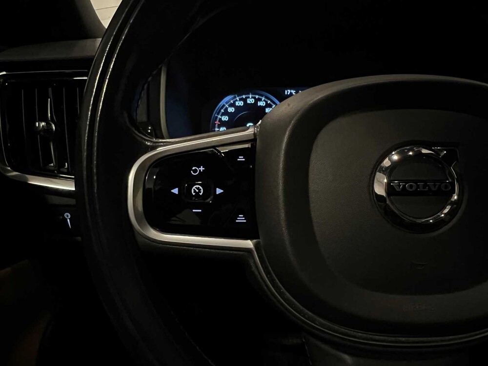 Volvo V90 2.0 D4 Momentum 190PS 2017 -Orig. NL-, NB-007-J