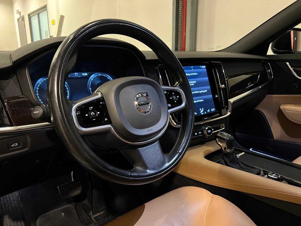 Volvo V90 2.0 D4 Momentum 190PS 2017 -Orig. NL-, NB-007-J