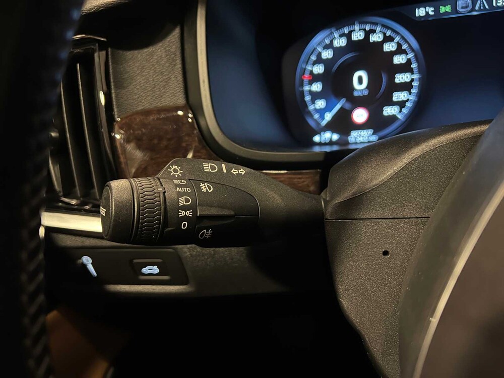 Volvo V90 2.0 D4 Momentum 190PS 2017 -Orig. NL-, NB-007-J