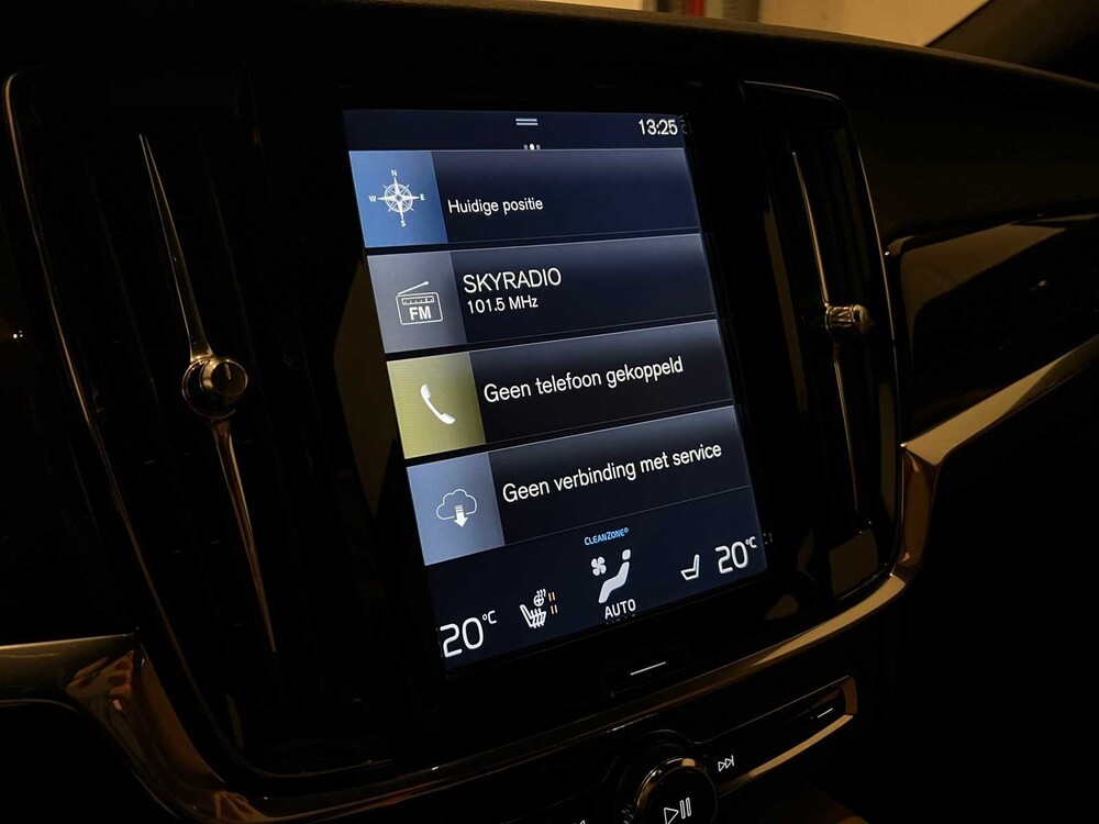 Volvo V90 2.0 D4 Momentum 190PS 2017 -Orig. NL-, NB-007-J