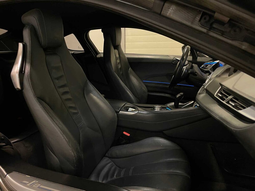 BMW i8 First Edition 362PS 2015 -Orig. GB-, 4-ZDL-98