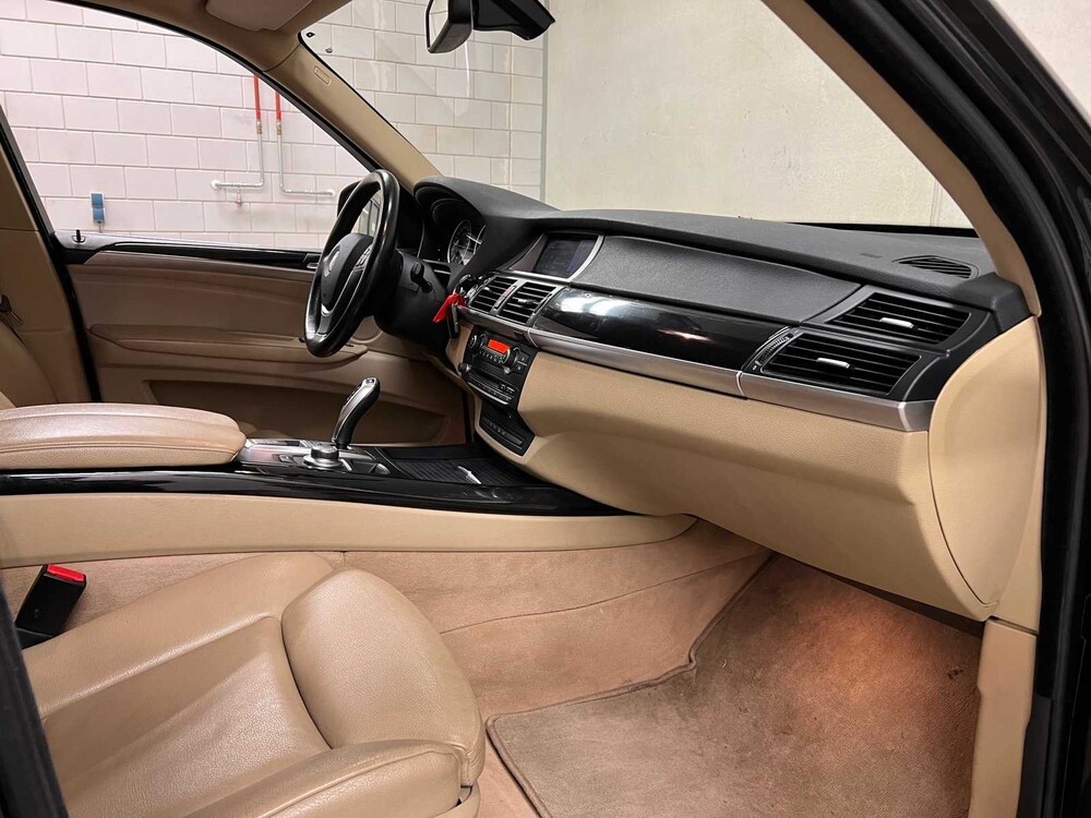 BMW X5 xDrive48i High Executive 4.8 V8 355PS 2007, X-232-JL -Youngtimer-