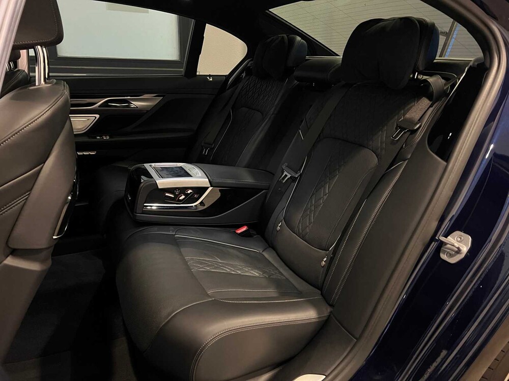 BMW M760Li xDrive 609PS V12 M760i 2017 (ORG-NL) LANG, PR-247-H