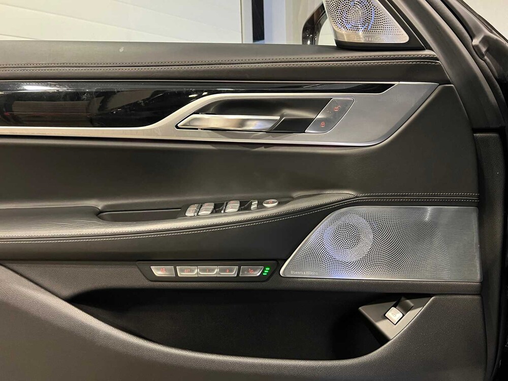 BMW M760Li xDrive 609PS V12 M760i 2017 (ORG-NL) LANG, PR-247-H
