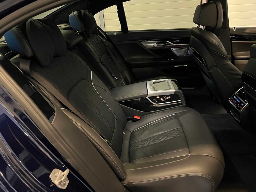 BMW M760Li xDrive 609PS V12 M760i 2017 (ORG-NL) LANG, PR-247-H