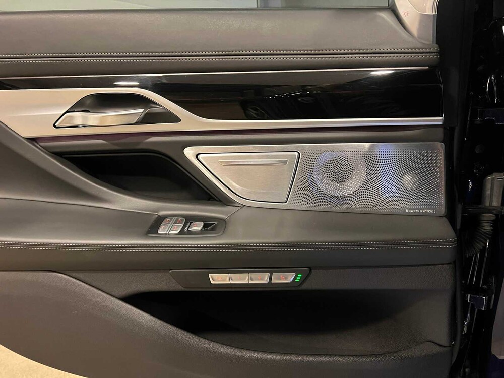 BMW M760Li xDrive 609PS V12 M760i 2017 (ORG-NL) LANG, PR-247-H