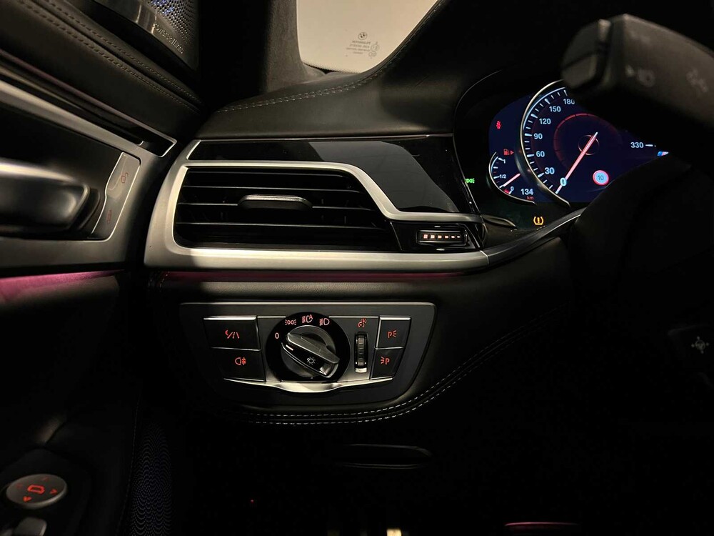 BMW M760Li xDrive 609PS V12 M760i 2017 (ORG-NL) LANG, PR-247-H