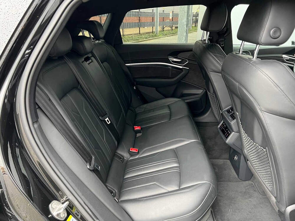 Audi e-tron 55 Quattro Advanced Pro Line Plus 95 kWh 360hp 2019, J-317-DK