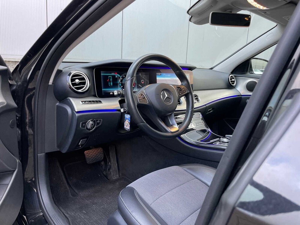 Mercedes-Benz E200 Premium Plus 184hp 2017 E-class, R-862-JR