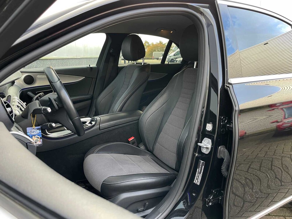 Mercedes-Benz E200 Premium Plus 184hp 2017 E-class, R-862-JR