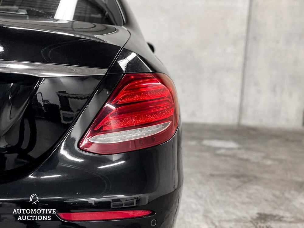 Mercedes-Benz E200 Premium Plus 184hp 2017 E-class, R-862-JR