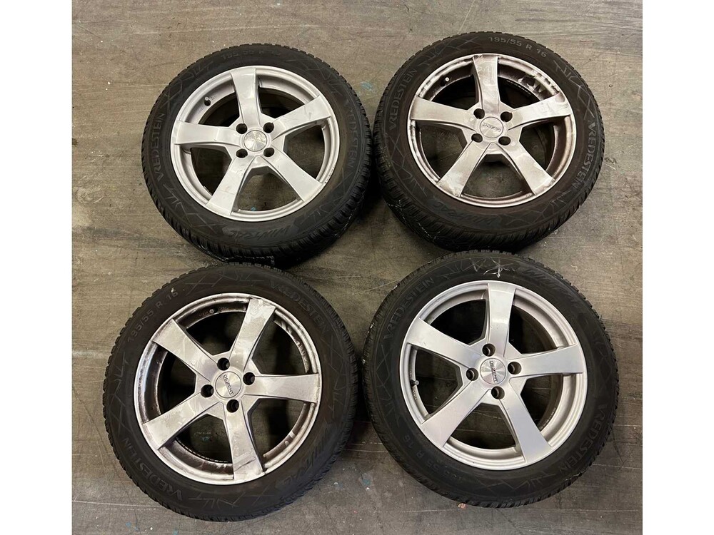 Renault Clio Kombi TCe Dynamique 90PS 2016 -Orig. NL-, JN-484-L