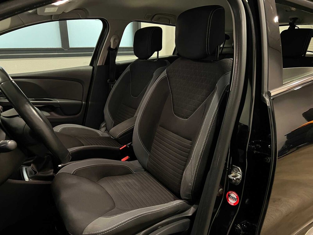 Renault Clio Kombi TCe Dynamique 90PS 2016 -Orig. NL-, JN-484-L