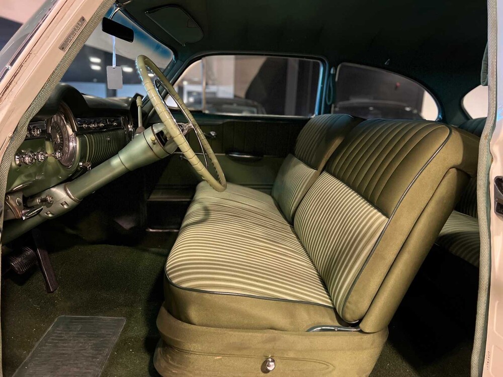 Oldsmobile 88 V8 1953, DM-37-90