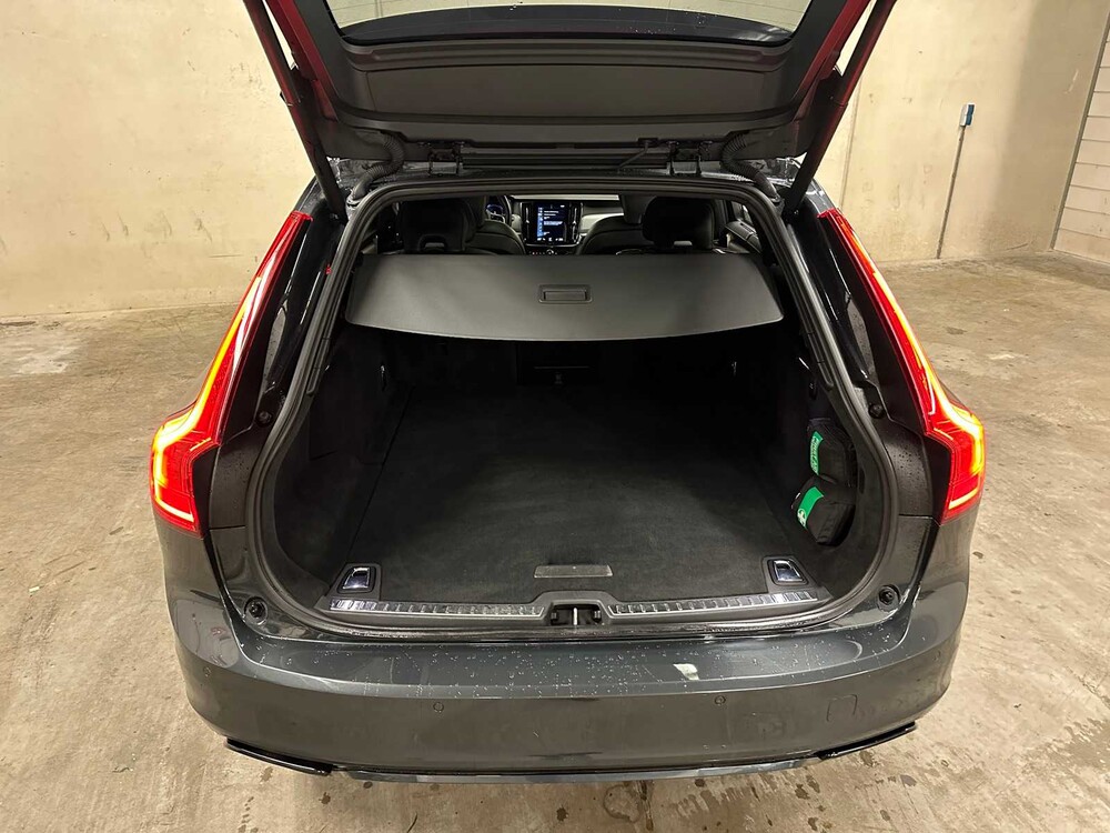 Volvo V90 R-Design 2.0 T8 AWD Beschriftung MY-2020 303PS 2019, S-429-LT