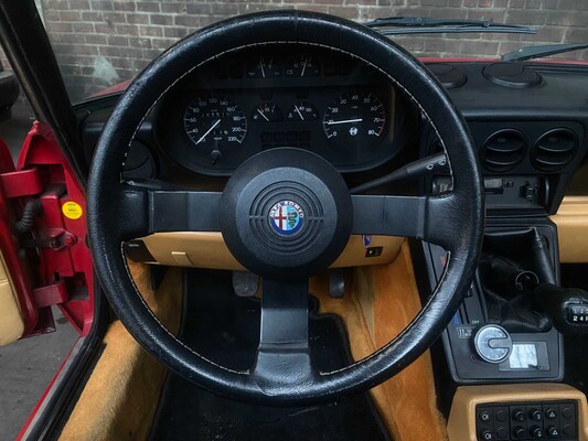 Alfa Romeo Spider 2.0 1991 117pk -Orig. NL-, YZ-30-YF -Youngtimer- 