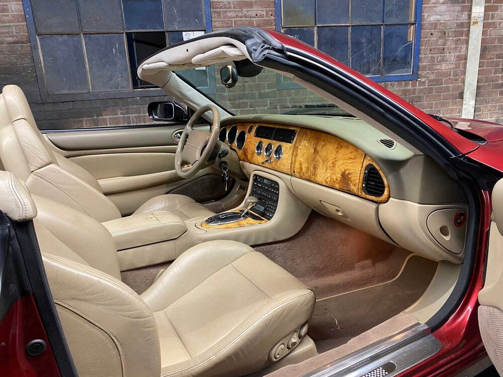 Jaguar XK8 4.2 V8 Cabriolet -Victory Edition- 305PS 2006, L-150-KX