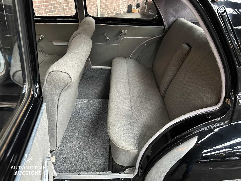 Peugeot 203 4-Türer 45PS 1954, 67-DE-96