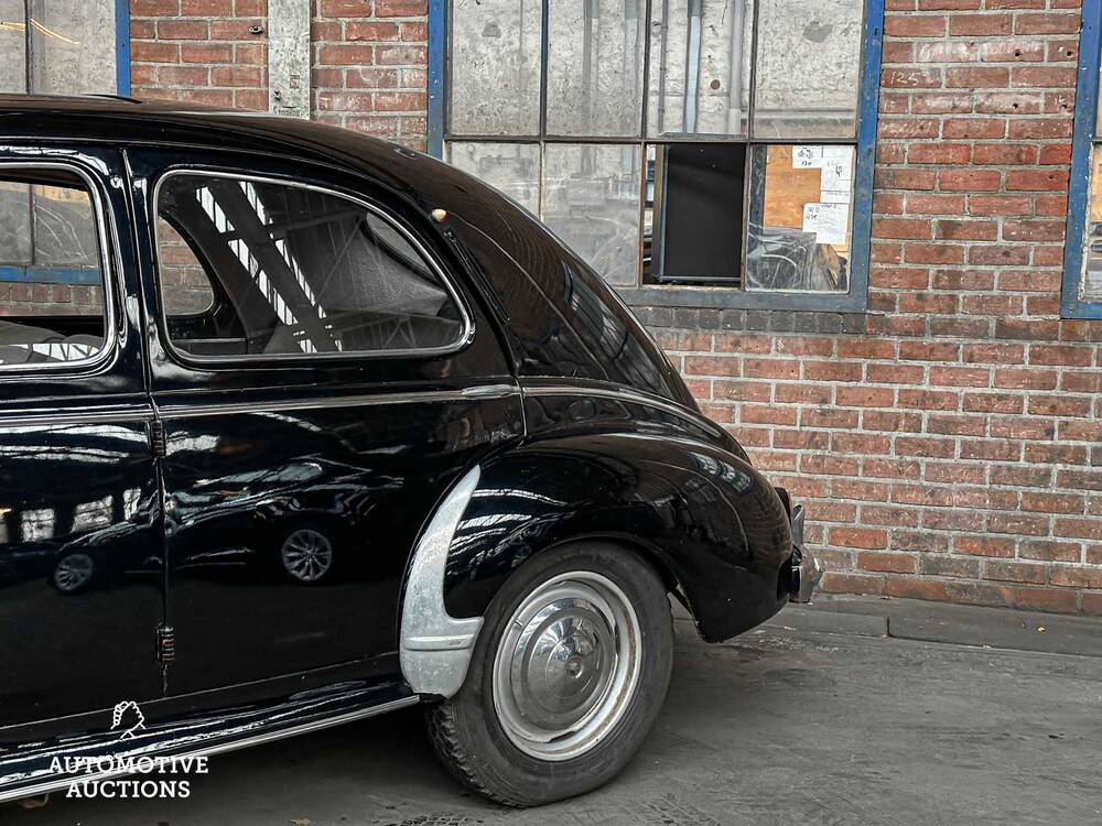 Peugeot 203 4-Türer 45PS 1954, 67-DE-96