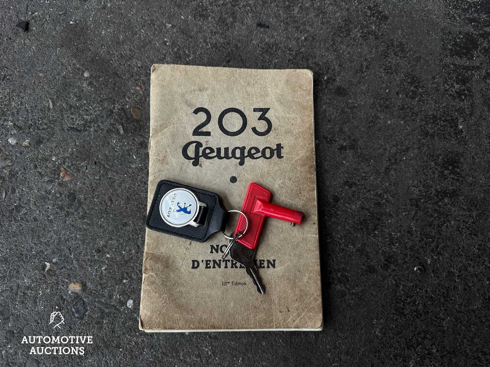 Peugeot 203 4-Türer 45PS 1954, 67-DE-96